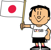 Trimmy mit japanischer Flagge. Trimmy ist das Maskottchen des Deutschen Olympischen Sportbundes